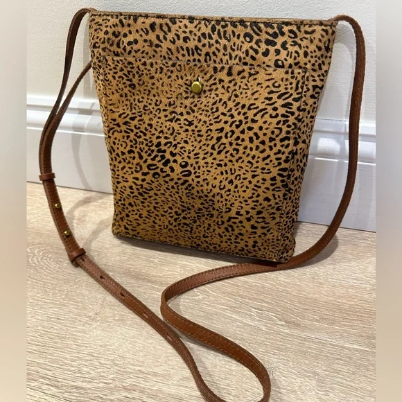 NWOT Madewell Leopard Calf Hair Crossbody Bag - Picture 1 of 6